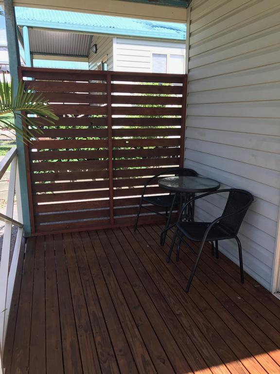 Kingfisher Caravan Park Tin Can Bay Exterior photo